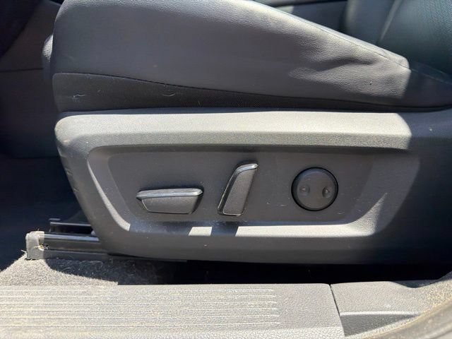 Used 2023 Nissan Rogue SV w/ SV Premium B Package AWD/4WD image 16