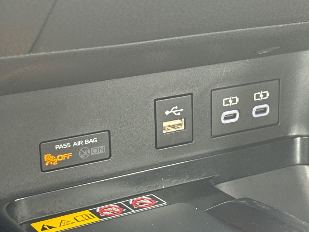 Used 2025 Toyota Camry LE w/ Convenience Package FWD image 24