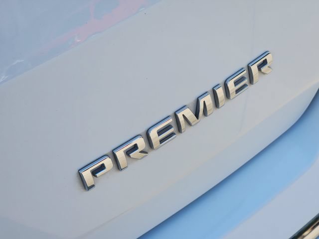 Used 2023 Chevrolet Traverse Premier AWD/4WD image 8