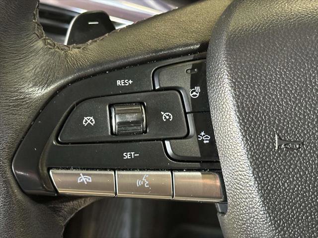 Used 2023 Cadillac XT4 Luxury w/ Cold Weather Package image 25
