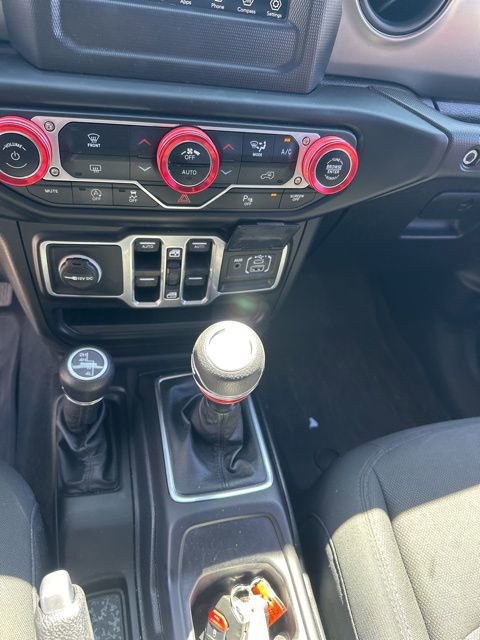 Used 2018 Jeep Wrangler Unlimited Sport S AWD/4WD image 6