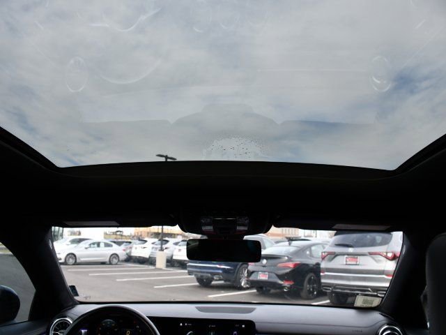 Used 2023 Mercedes-Benz CLA 250 image 23