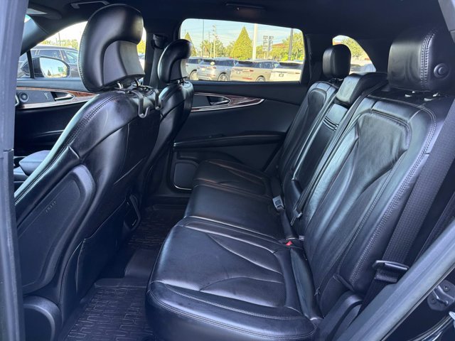 Certified 2019 Lincoln Nautilus Reserve FWD image 16