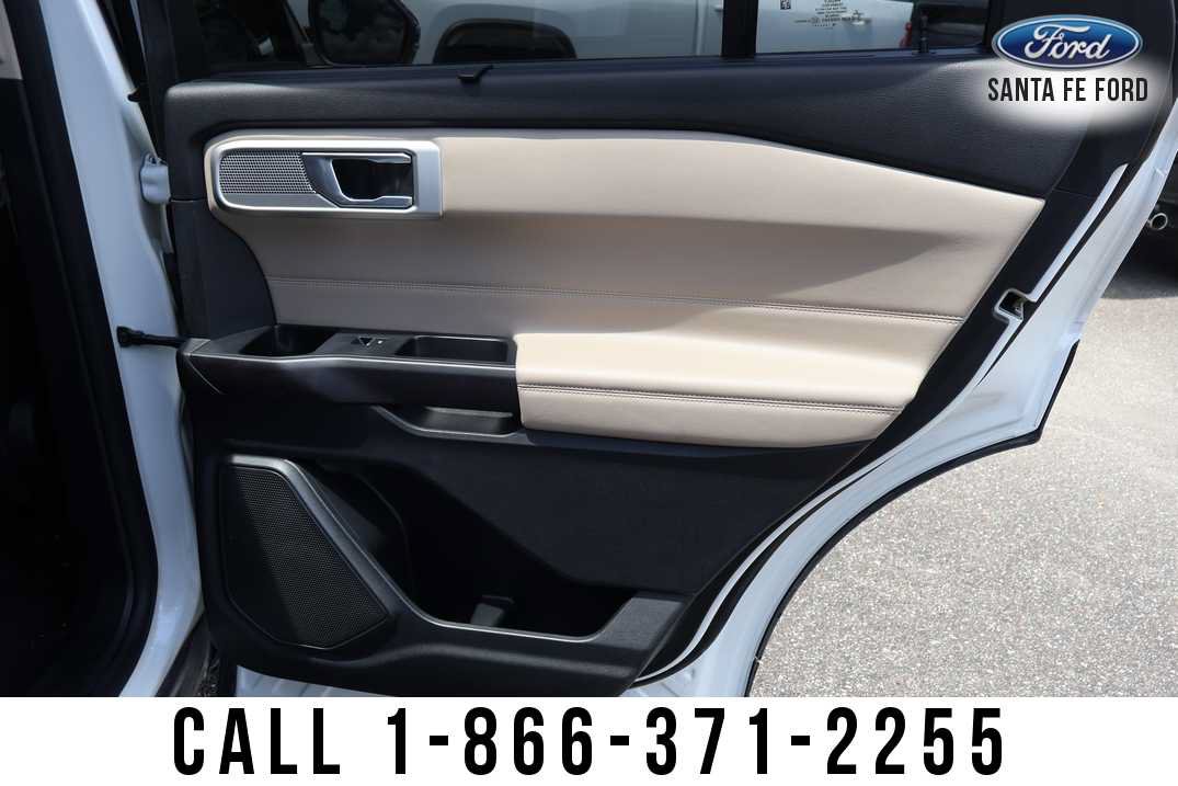 Used 2020 Ford Explorer Limited w/ Class III Trailer Tow Package RWD image 24