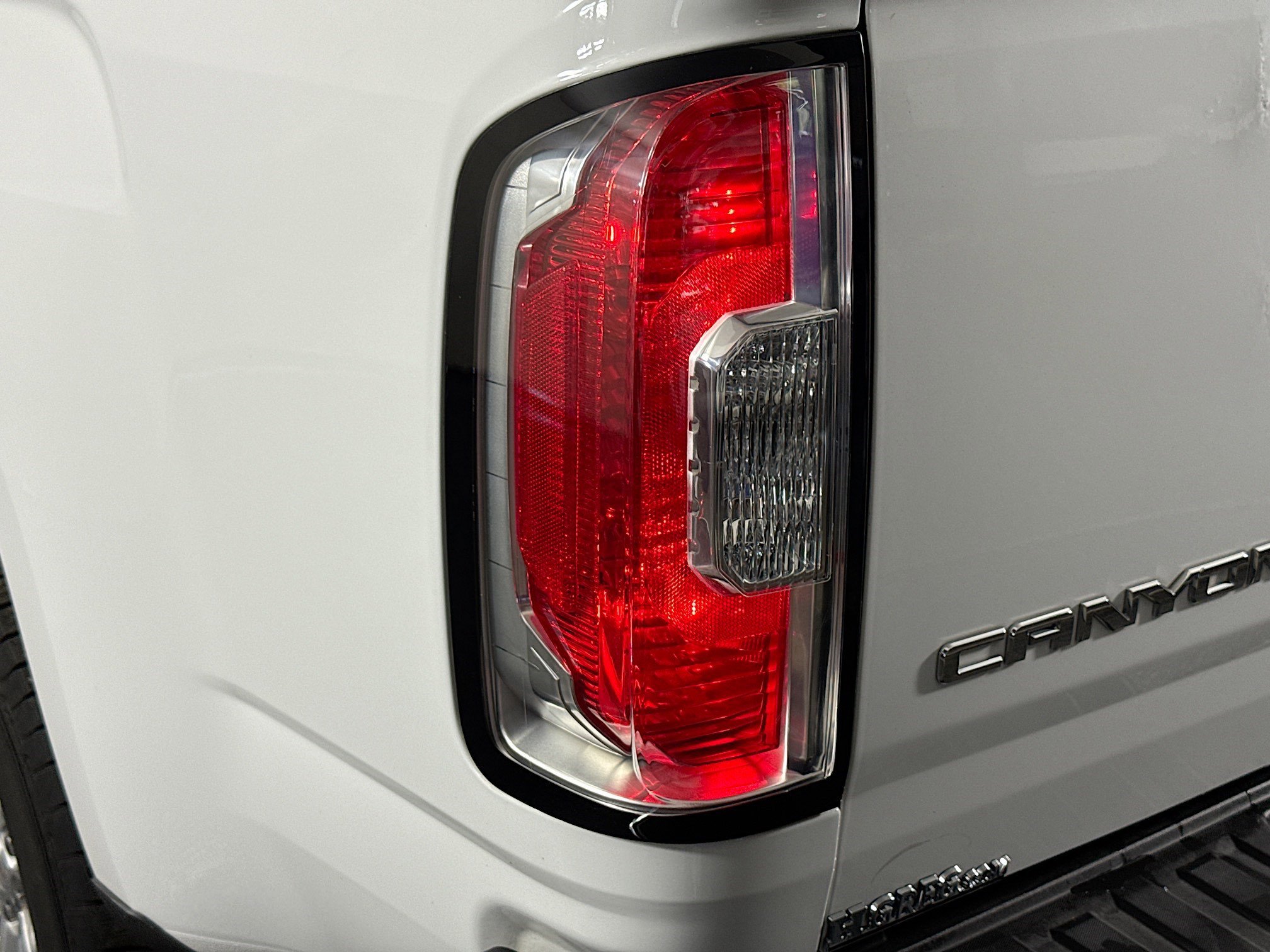Used 2020 GMC Canyon W/T w/ Convenience Package RWD image 34