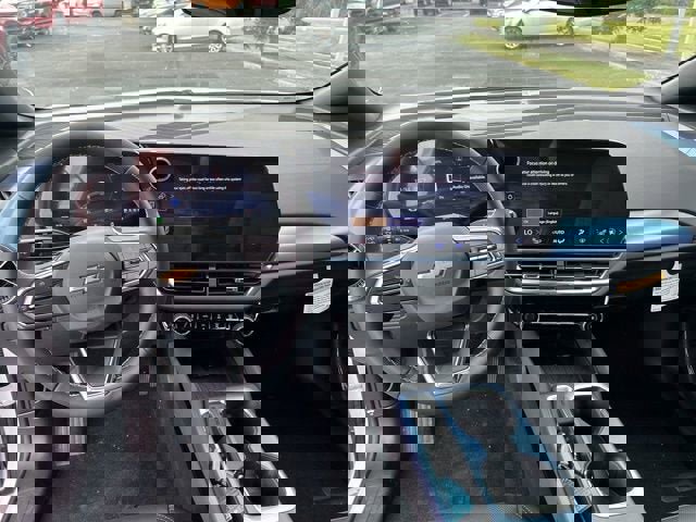 New 2025 Chevrolet Equinox EV LT image 5