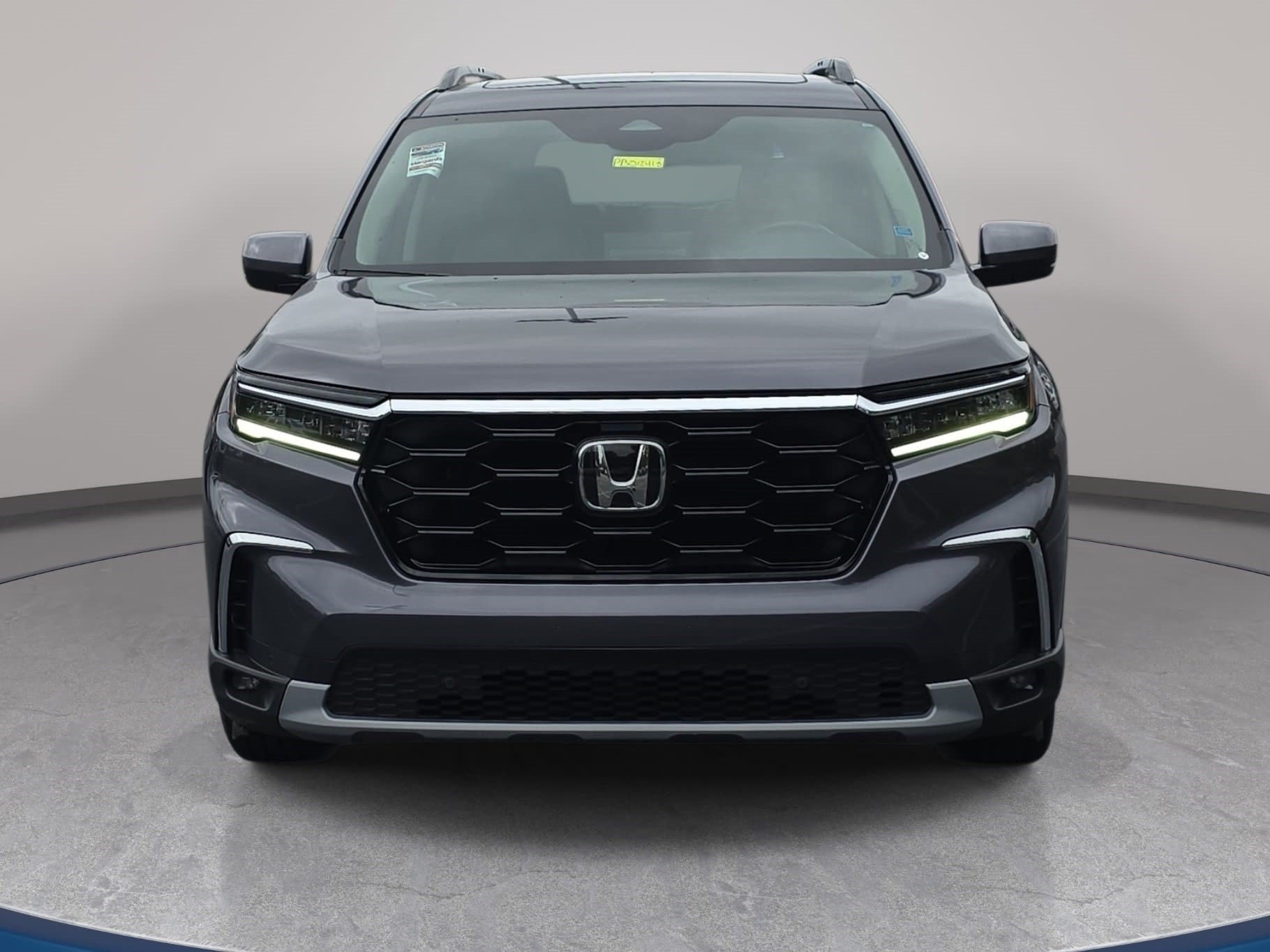Used 2023 Honda Pilot Touring image 2