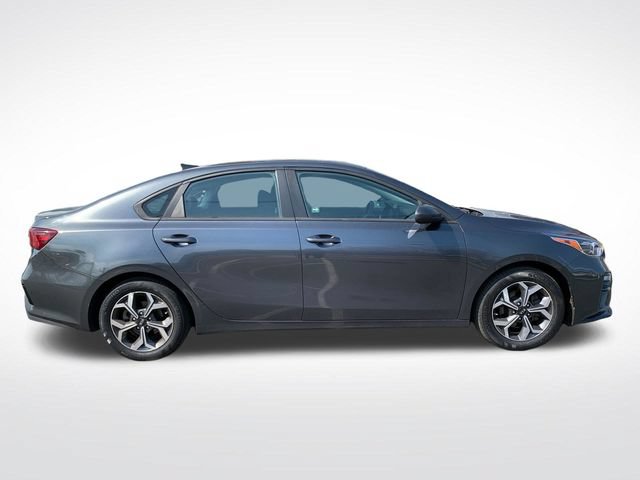 Used 2020 Kia Forte LXS FWD image 2