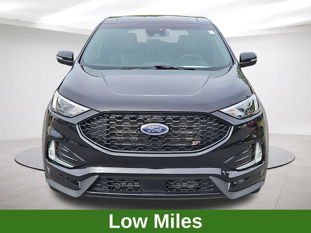 Used 2020 Ford Edge ST w/ Cold Weather Package AWD/4WD image 2