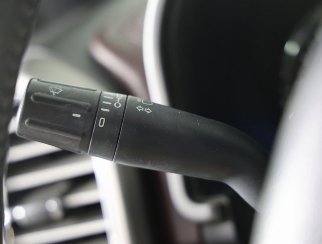 Used 2016 Ford F150 Platinum w/ Equipment Group 701A Luxury image 18