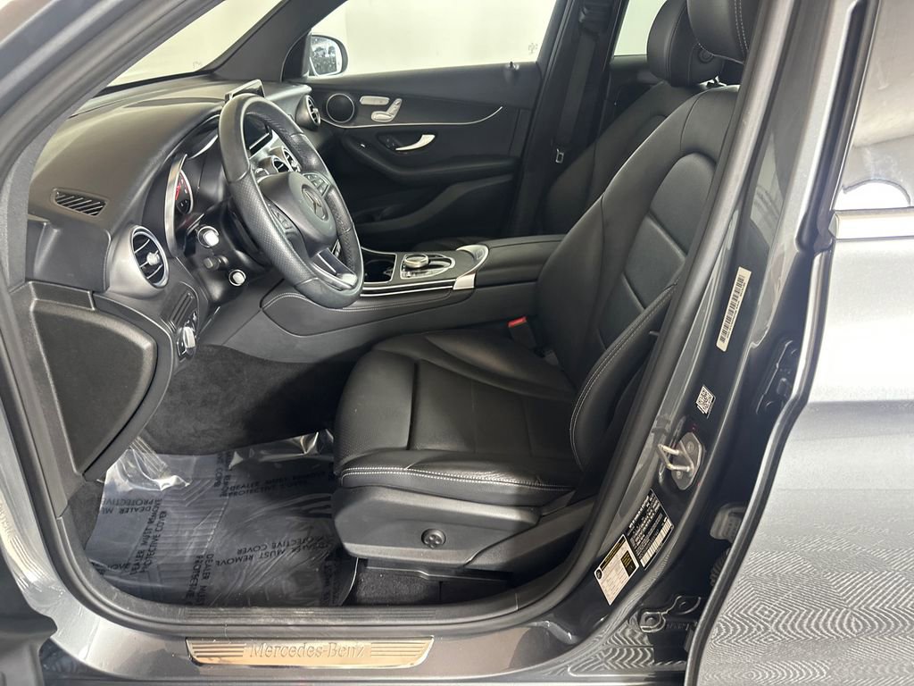 Used 2018 Mercedes-Benz GLC 300 4MATIC image 9