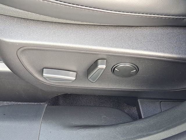 New 2026 Ford Escape ST-Line w/ Tech Pack #1 image 32