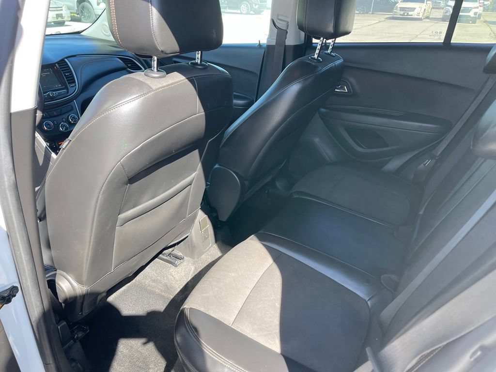 Used 2019 Chevrolet Trax LT w/ LT Convenience Package FWD image 14
