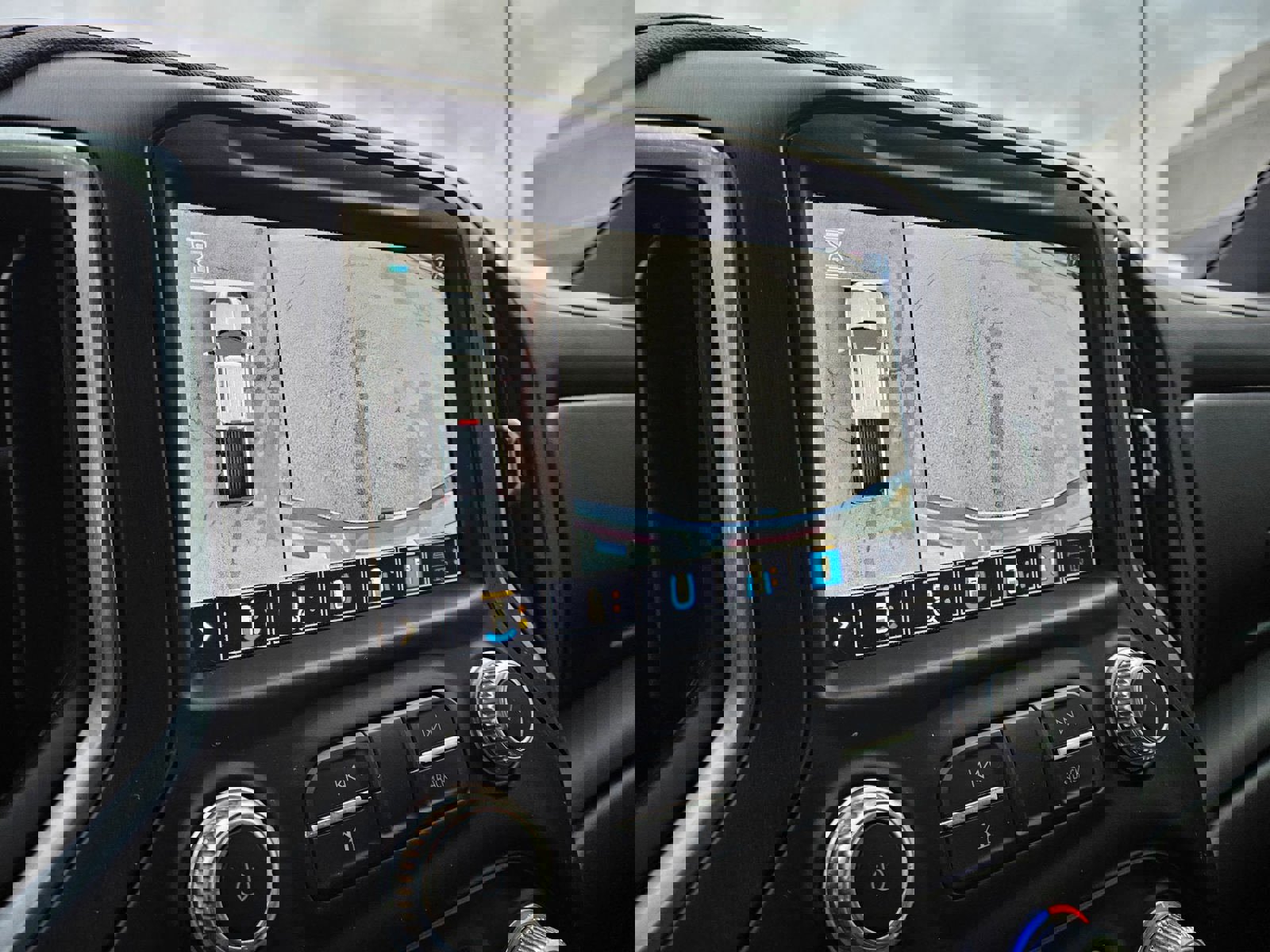 Used 2021 GMC Sierra 2500 AT4 w/ AT4 Premium Plus Package image 18