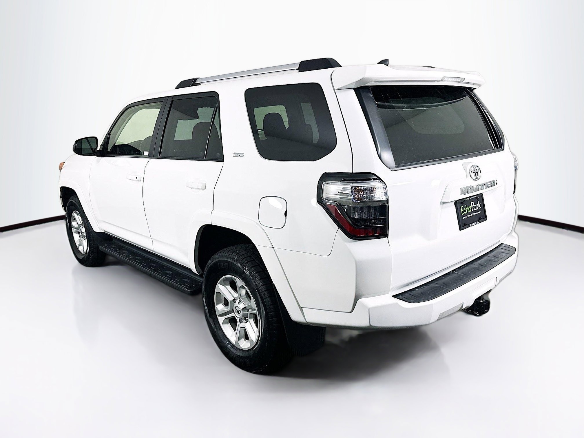 Used 2024 Toyota 4Runner SR5 image 5