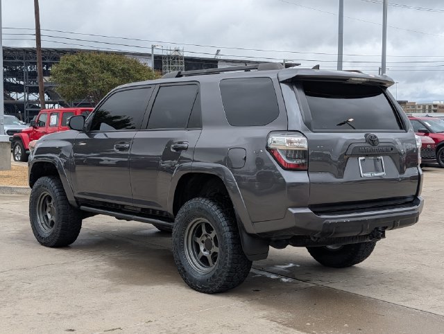 Used 2015 Toyota 4Runner Trail Premium AWD/4WD image 9