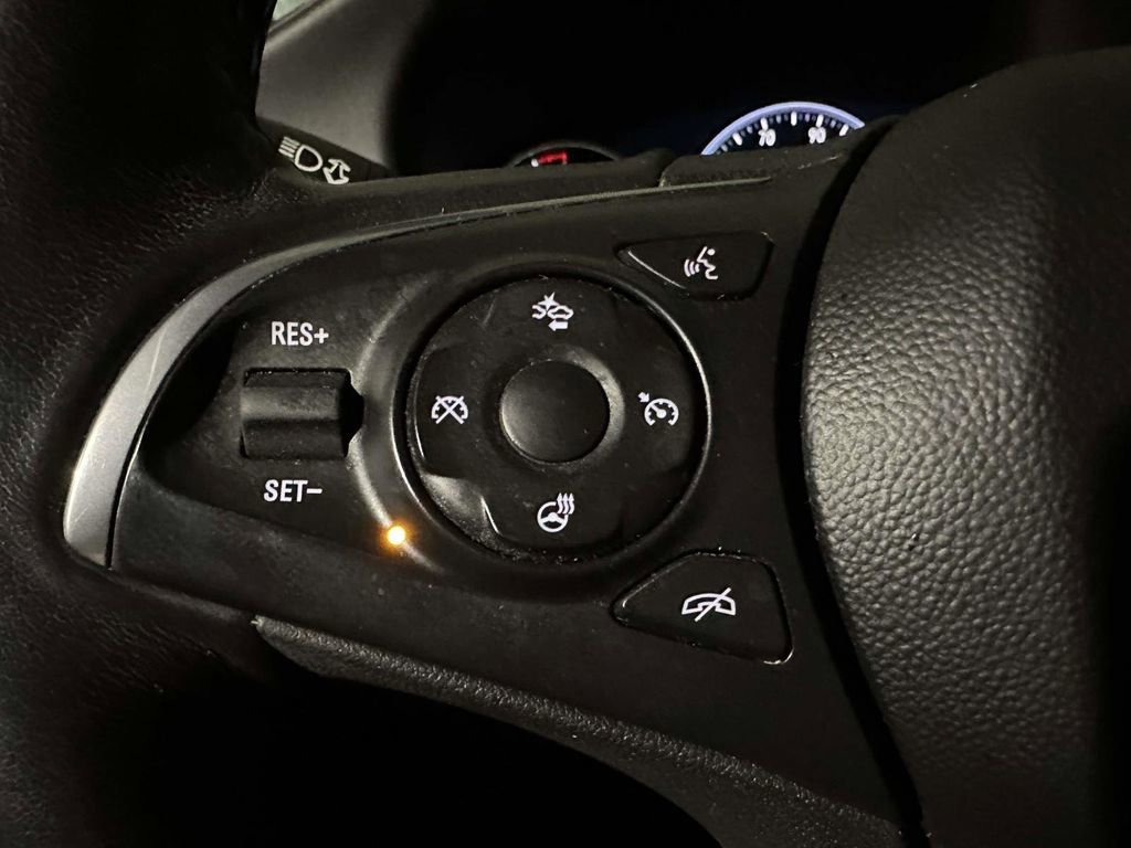 Used 2021 Buick Enclave Avenir w/ Avenir Technology Package image 31