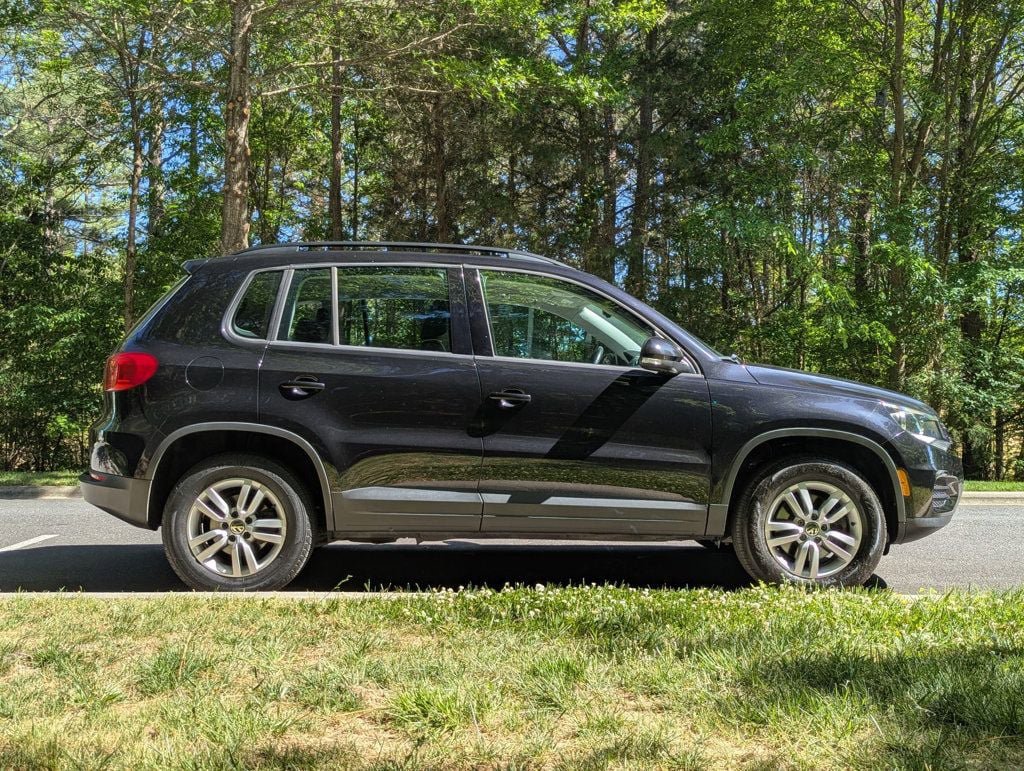 Used 2017 Volkswagen Tiguan S FWD image 10