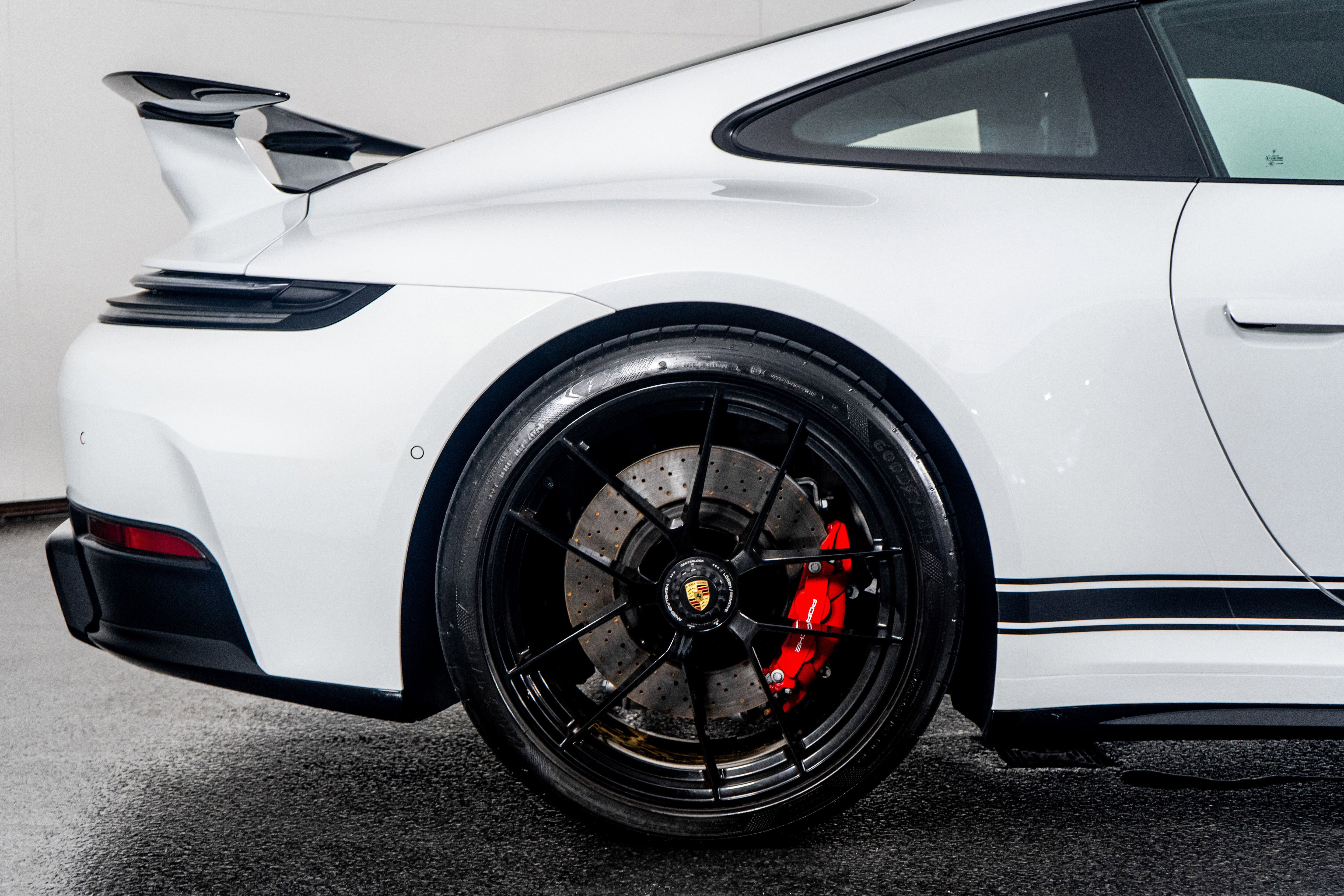 Used 2025 Porsche 911 Carrera GTS w/ Premium Package image 9