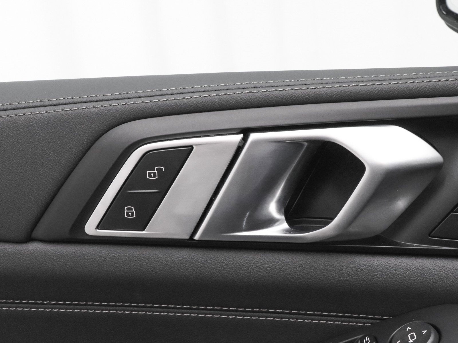 Used 2026 BMW X7 M60i image 13