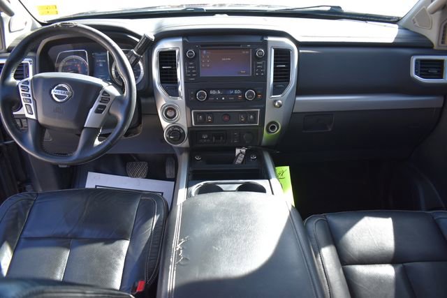 Used 2016 Nissan Titan PRO-4X w/ Pro-4x Convenience Package image 20