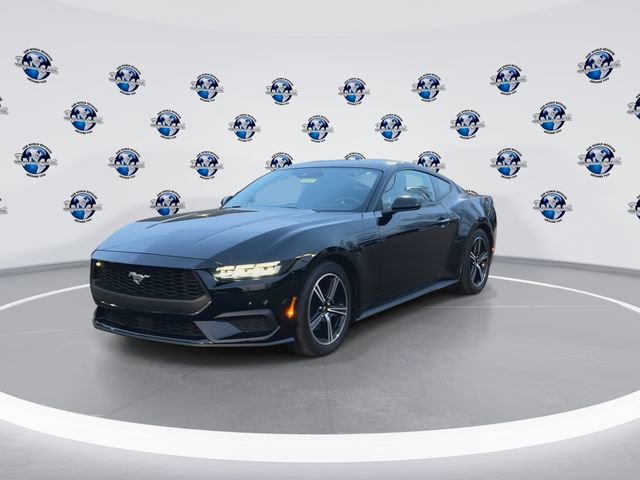 Used 2024 Ford Mustang Coupe image 4