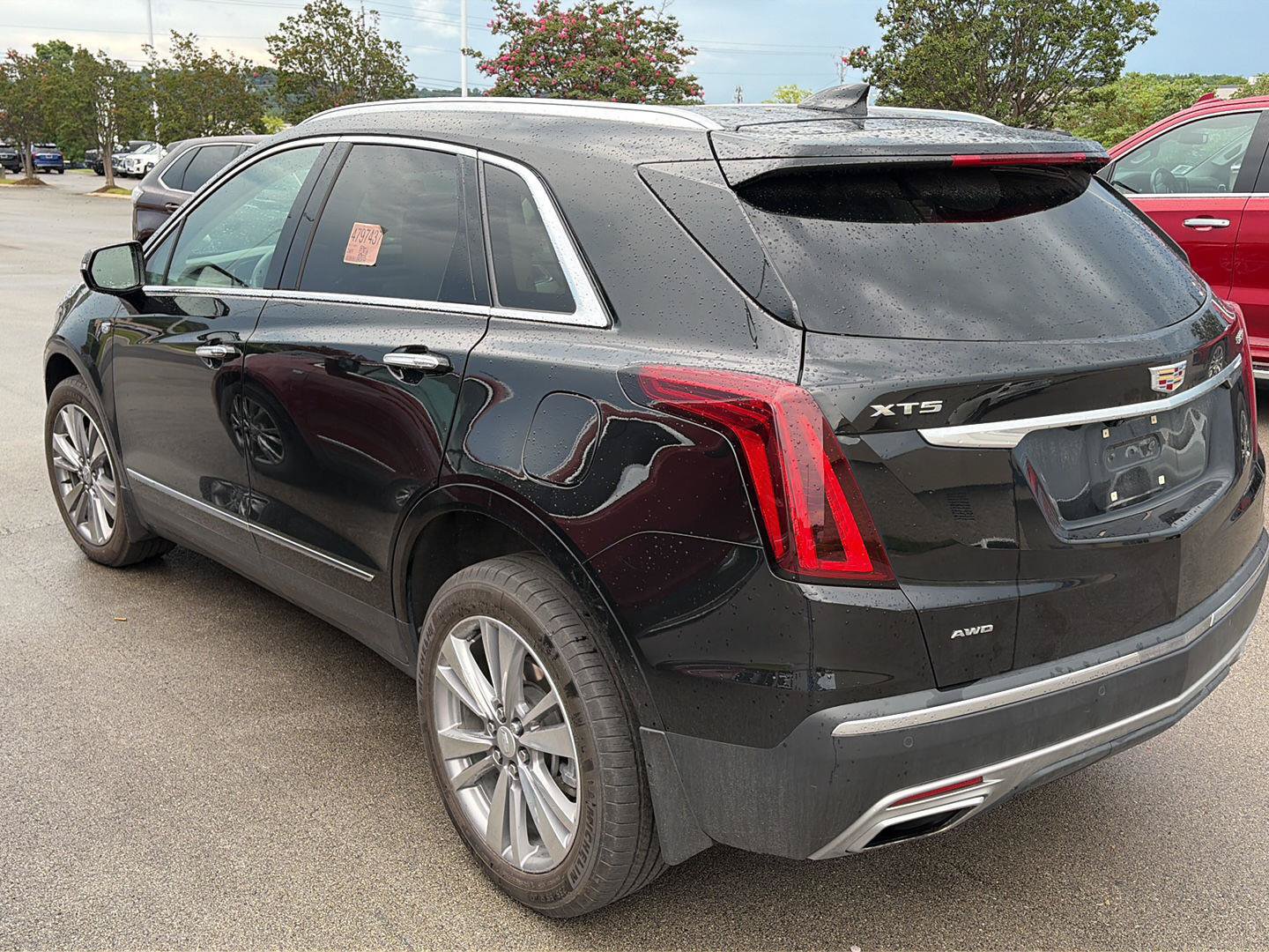 Used 2023 Cadillac XT5 Premium Luxury w/ LPO, Floor Liner Package AWD/4WD image 5