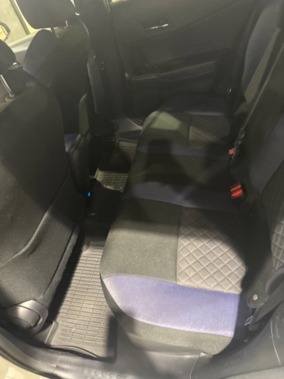 Used 2020 Toyota C-HR XLE image 9