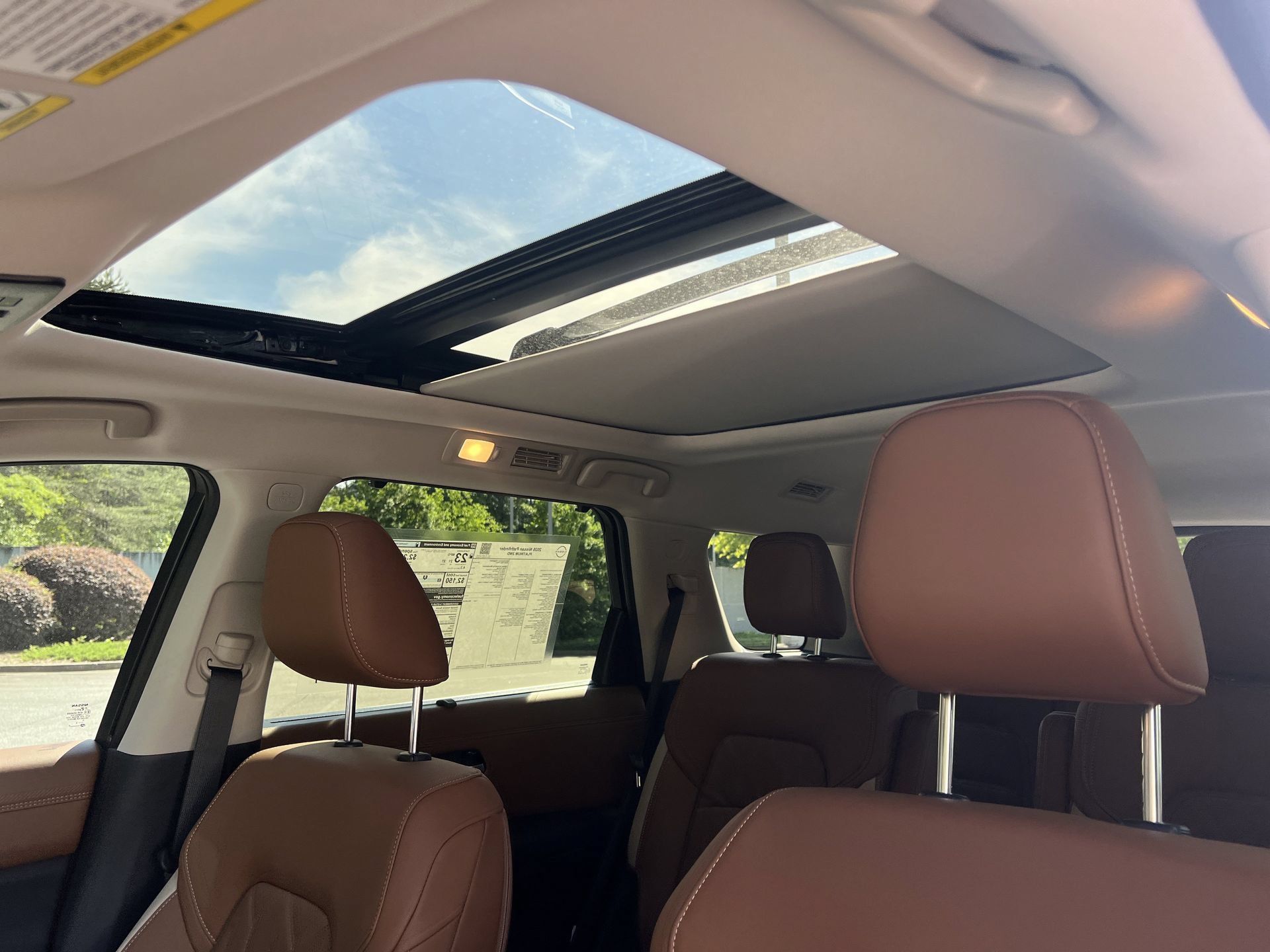 New 2026 Nissan Pathfinder Platinum FWD image 11