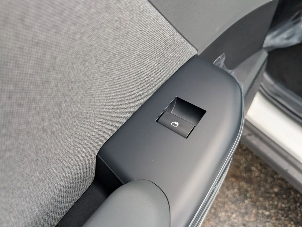 New 2025 Kia K4 EX image 11