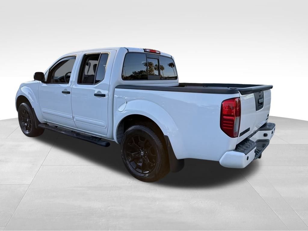 Used 2020 Nissan Frontier SV w/ Midnight Edition Floor Mats image 5