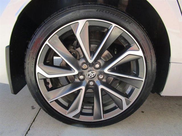 Used 2022 Toyota Corolla SE FWD image 30