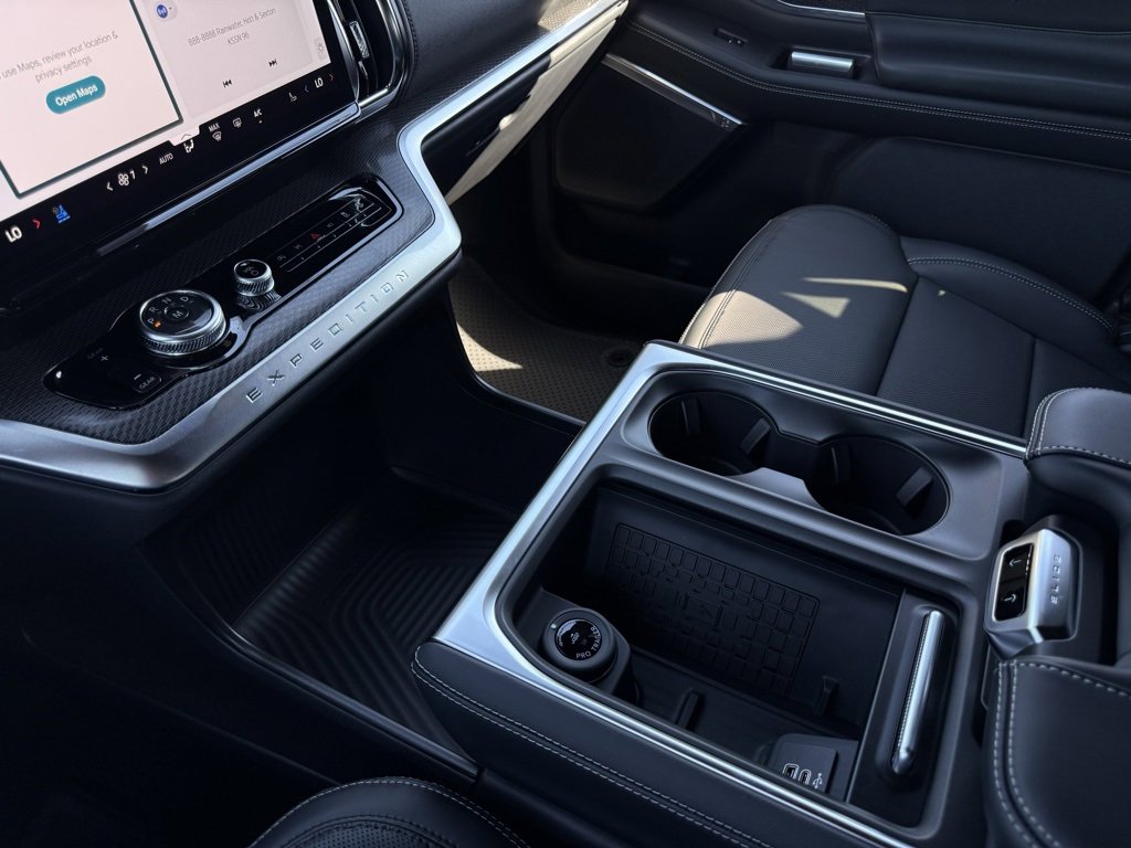 New 2025 Ford Expedition Platinum w/ Stealth Performance Package image 20