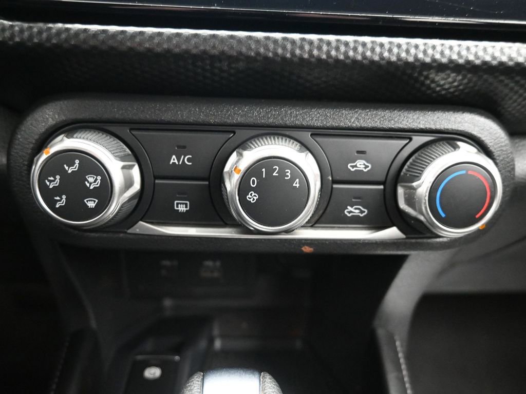 Used 2024 Nissan Kicks SV FWD image 15