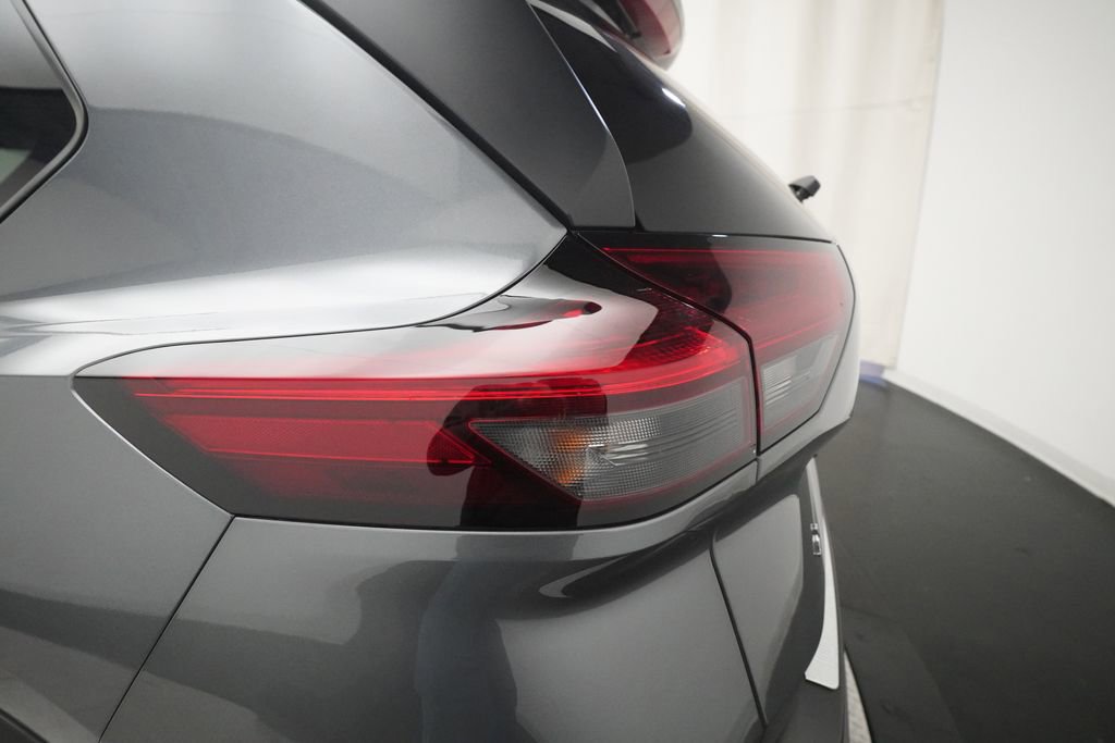 Certified 2023 Nissan Rogue SV image 31