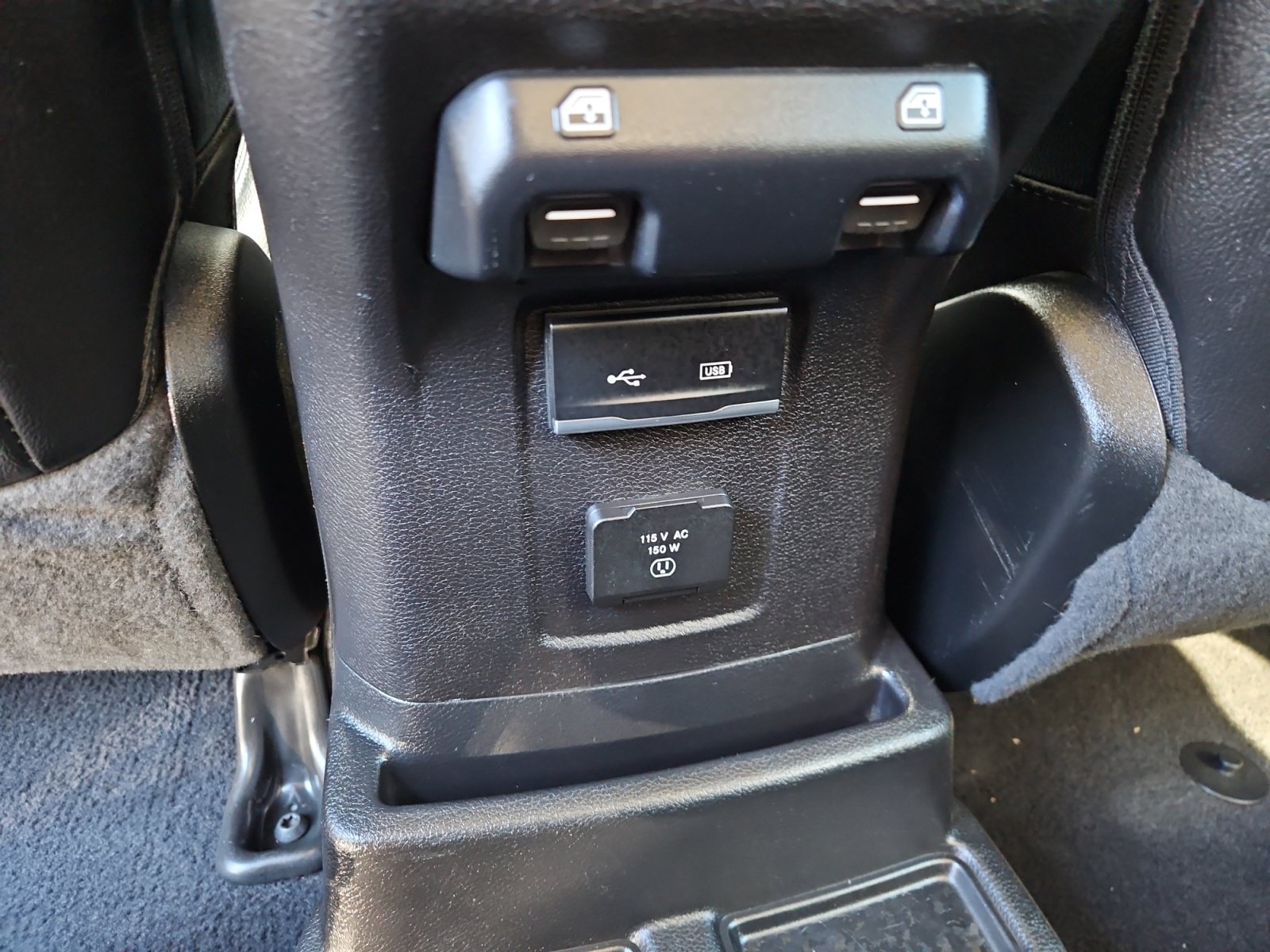Used 2020 Jeep Wrangler Unlimited Sahara AWD/4WD image 13