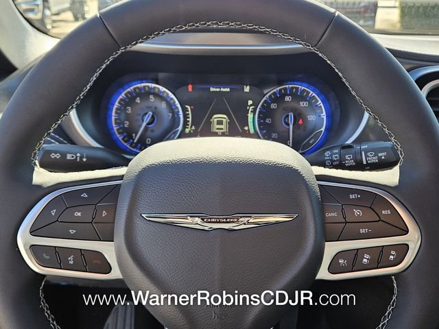 New 2026 Chrysler Pacifica Select image 26