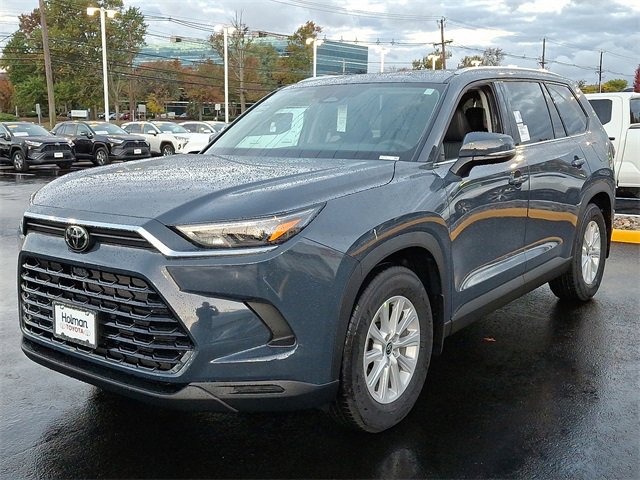 New 2026 Toyota Grand Highlander XLE image 3