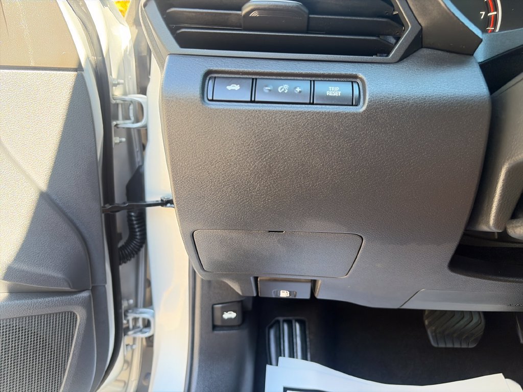 Used 2026 Nissan Altima 2.5 SV AWD/4WD image 30
