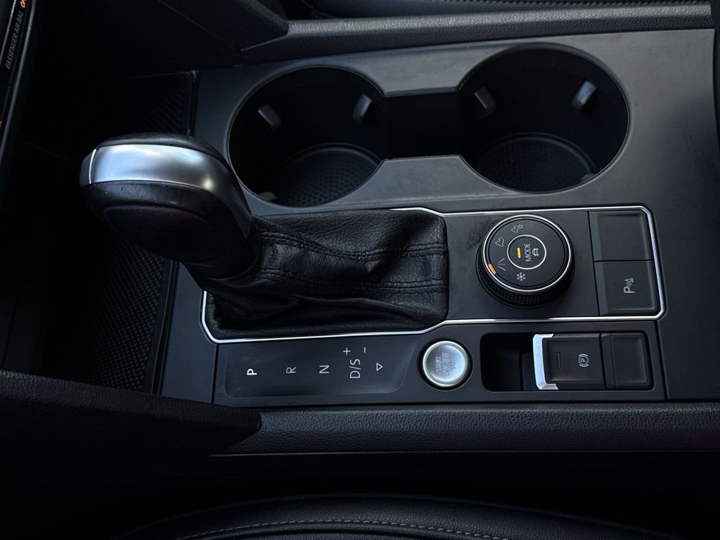 Used 2020 Volkswagen Atlas SE w/ Towing Package image 22