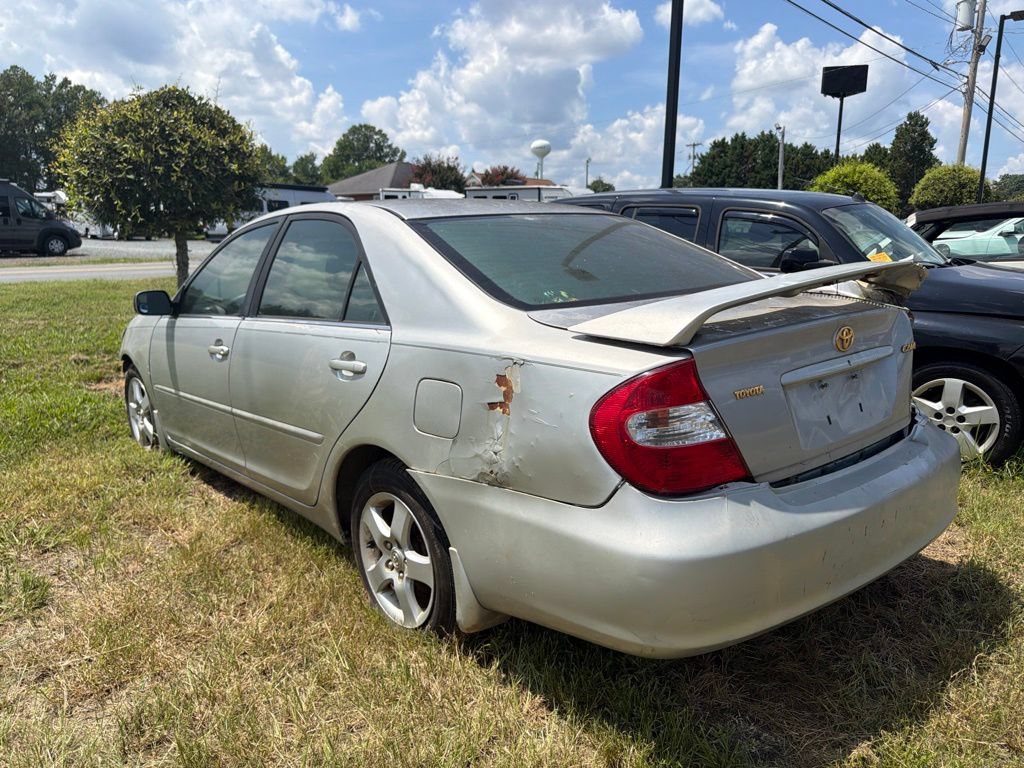 Used 2004 Toyota Camry SE FWD image 5