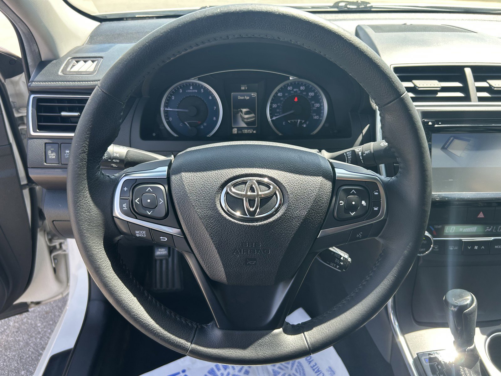 Used 2015 Toyota Camry XLE FWD image 23