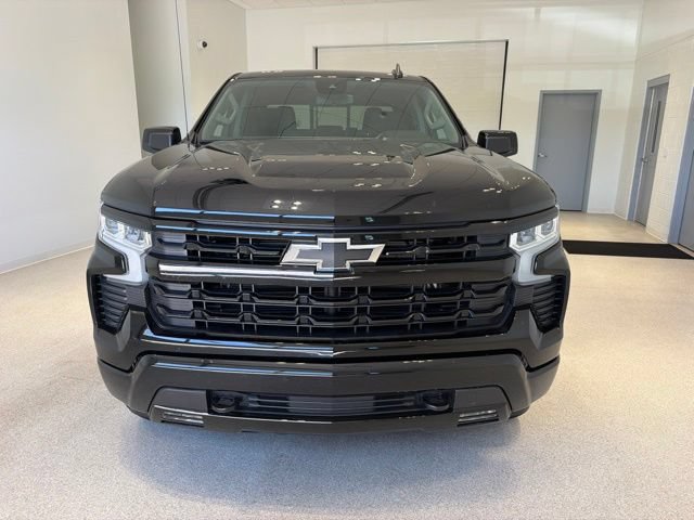 Used 2025 Chevrolet Silverado 1500 RST AWD/4WD image 2