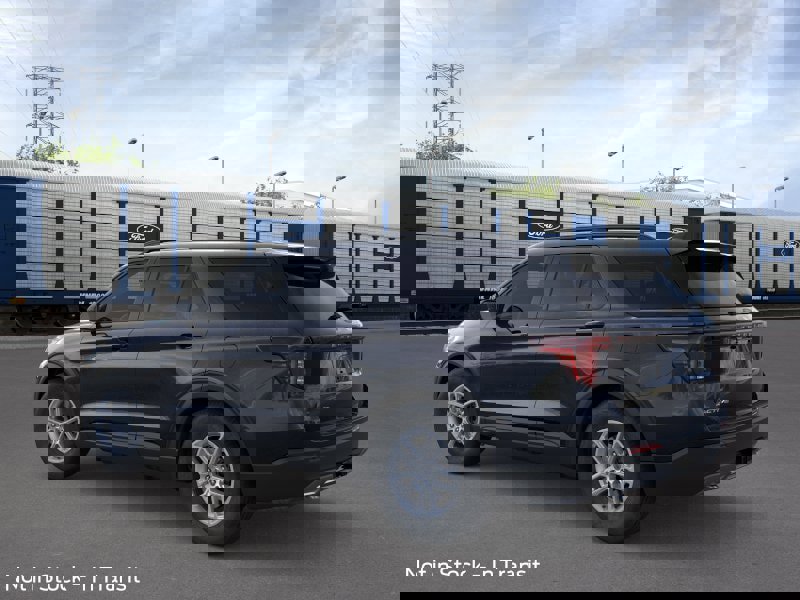 New 2026 Ford Explorer Active image 4