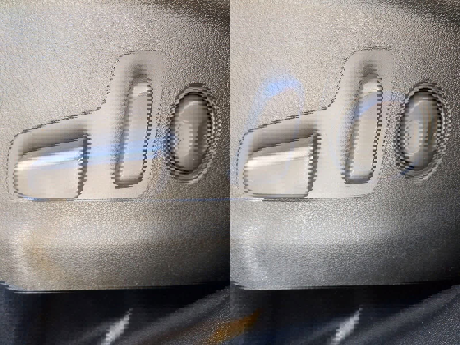 Used 2019 Kia Sorento LX w/ LX Convenience Package image 18