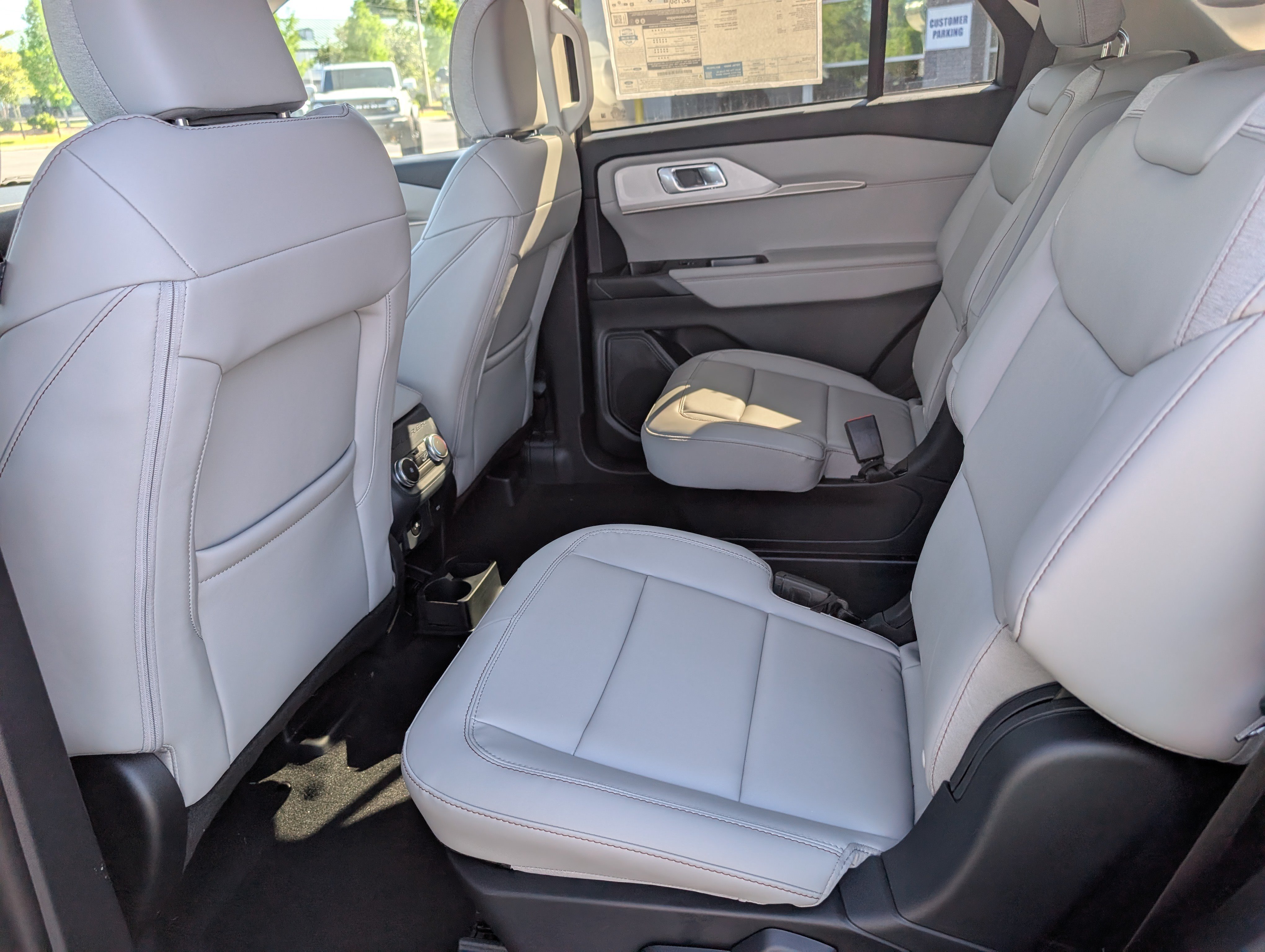 New 2026 Ford Explorer Active w/ Active Comfort Package AWD/4WD image 16