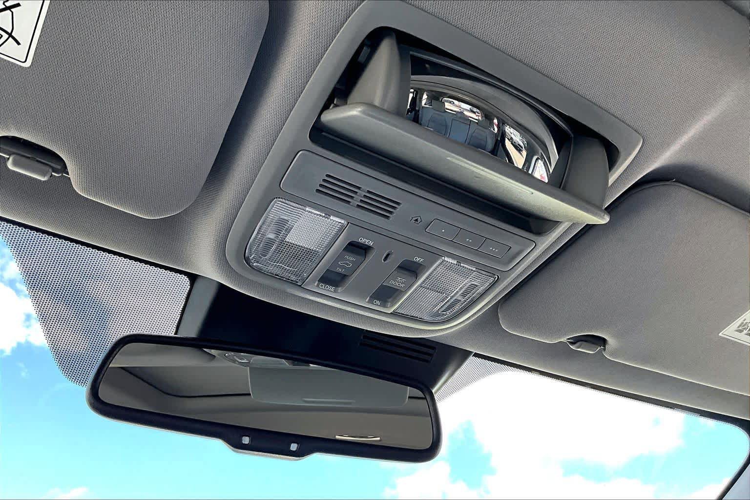Used 2021 Honda CR-V EX-L image 32