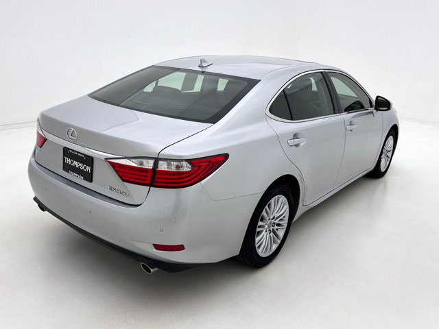 Used 2013 Lexus ES 350 w/ Luxury Pkg FWD image 7
