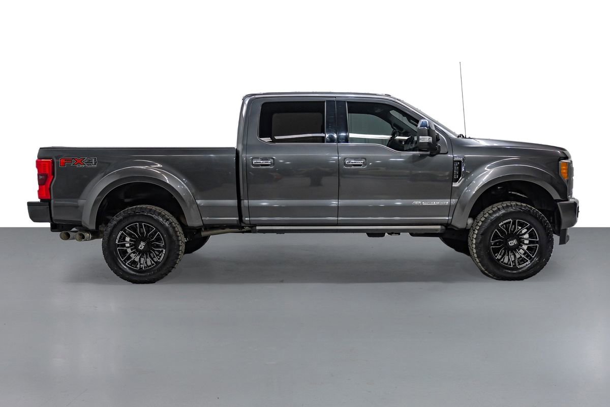 Used 2017 Ford F250 Platinum w/ Platinum Ultimate Package image 6