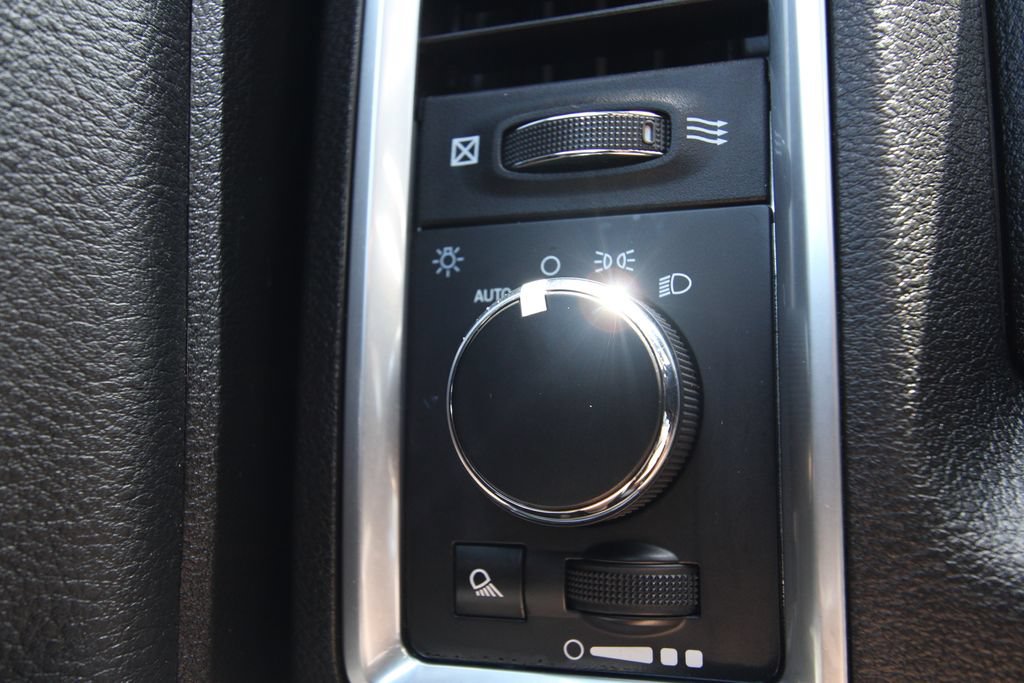 Used 2024 RAM 1500 Warlock AWD/4WD image 20